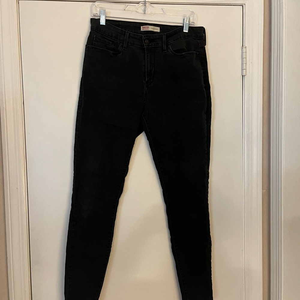 Signature by Levi Strauss Women's Dark Jeans